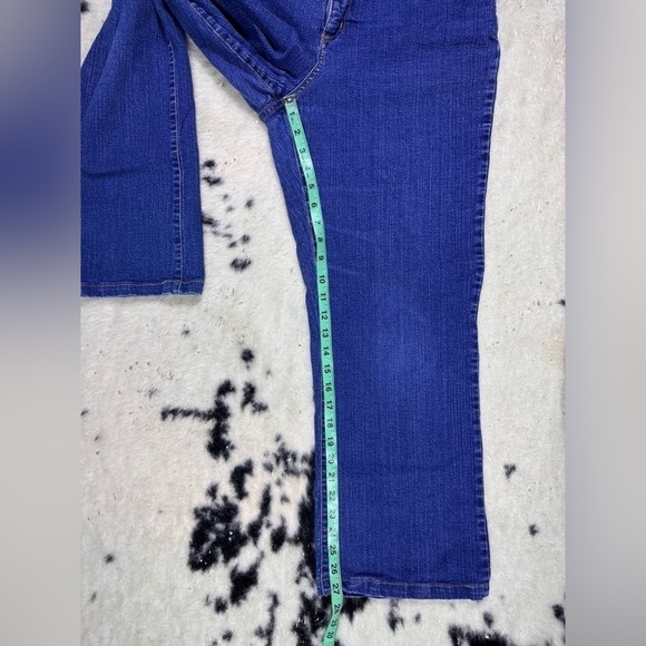 NYDJ Vintage Dark Wash High Rise Straight Leg Tummy Tuck Denim Jeans Size 16 - Picture 10 of 10